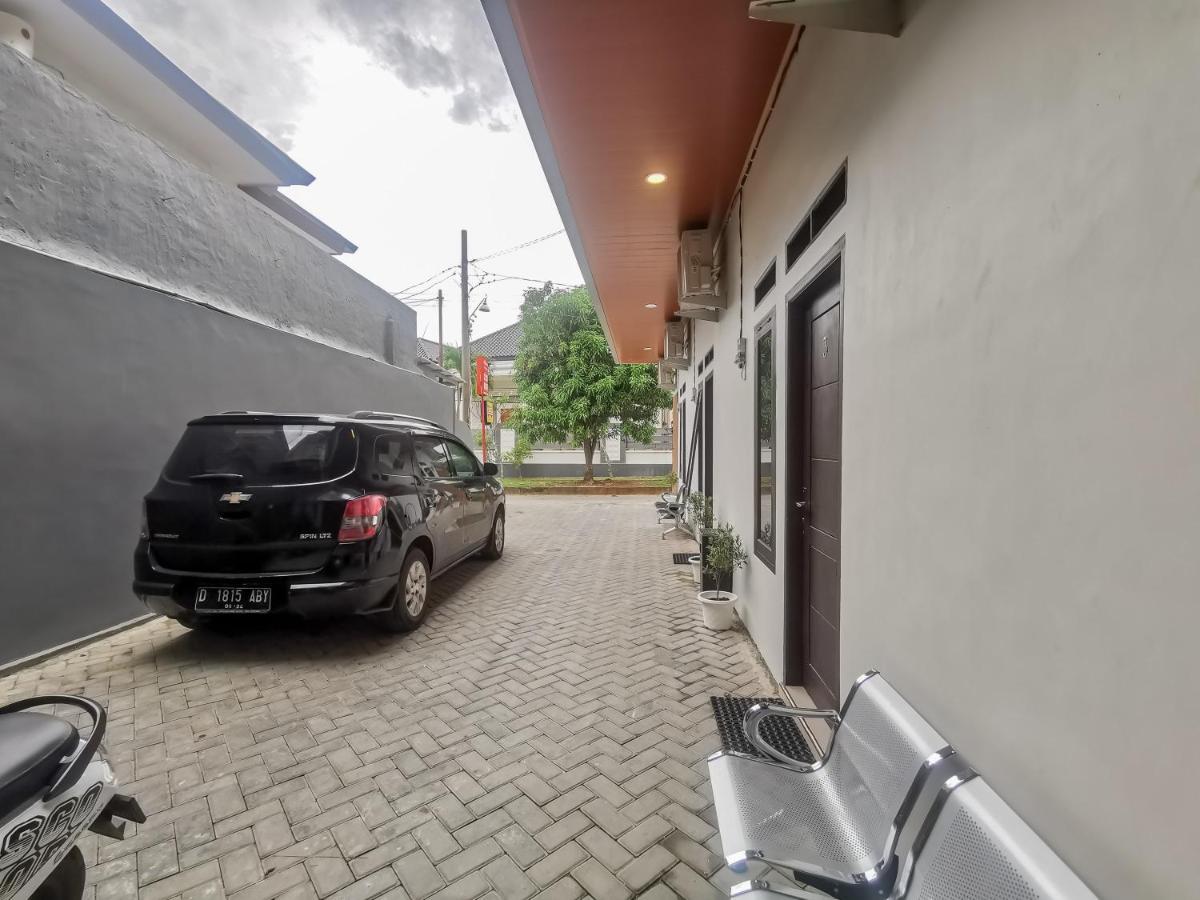 Reddoorz @ Jalan Urip Sumoharjo Lampung Hotel Bandar Lampung Kültér fotó
